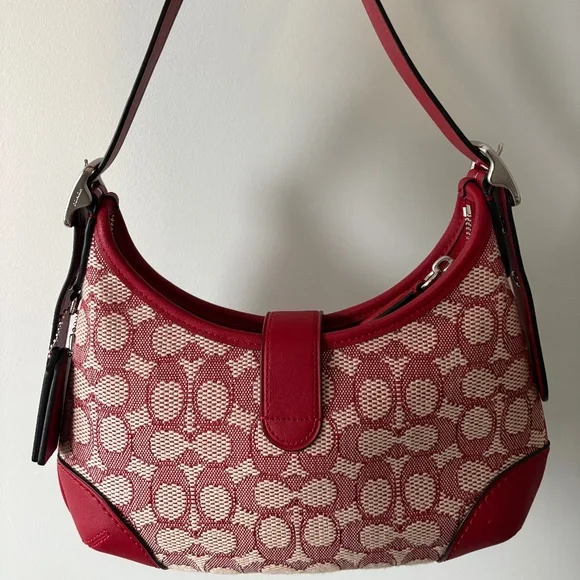 Coach Hamptons Hobo Bag In Red Signature Jacquard - Picture 3 of 6
